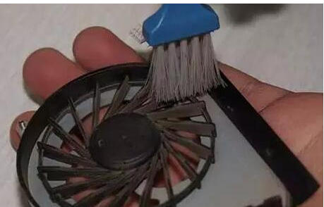 电脑风扇声音大怎么办