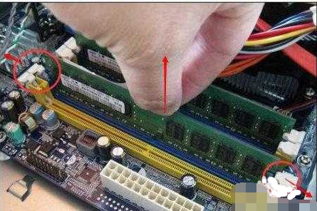 电脑开机黑屏怎么办