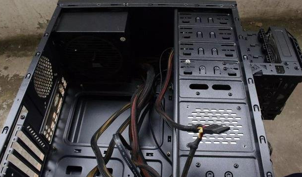 电脑组装教程图解